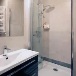 - Aparts Konstruktorska Apartment Warschau