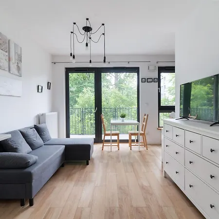 - Aparts Konstruktorska Apartament